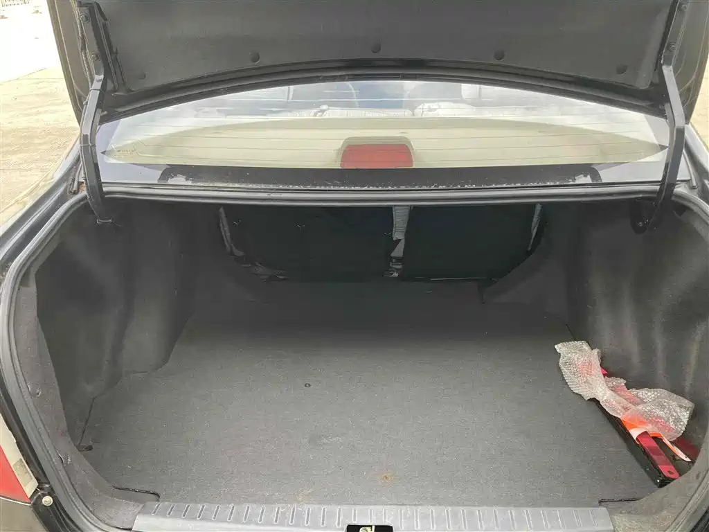 GEELY AUTO VISION 2013