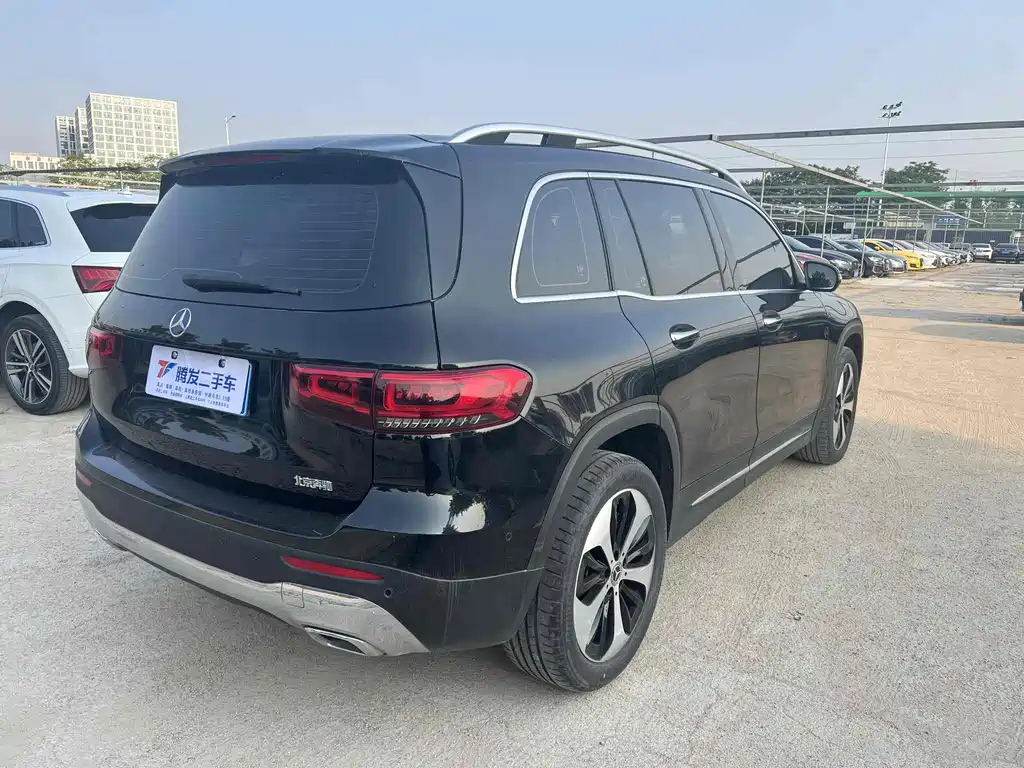 MERCEDES BENZ GLB 2021