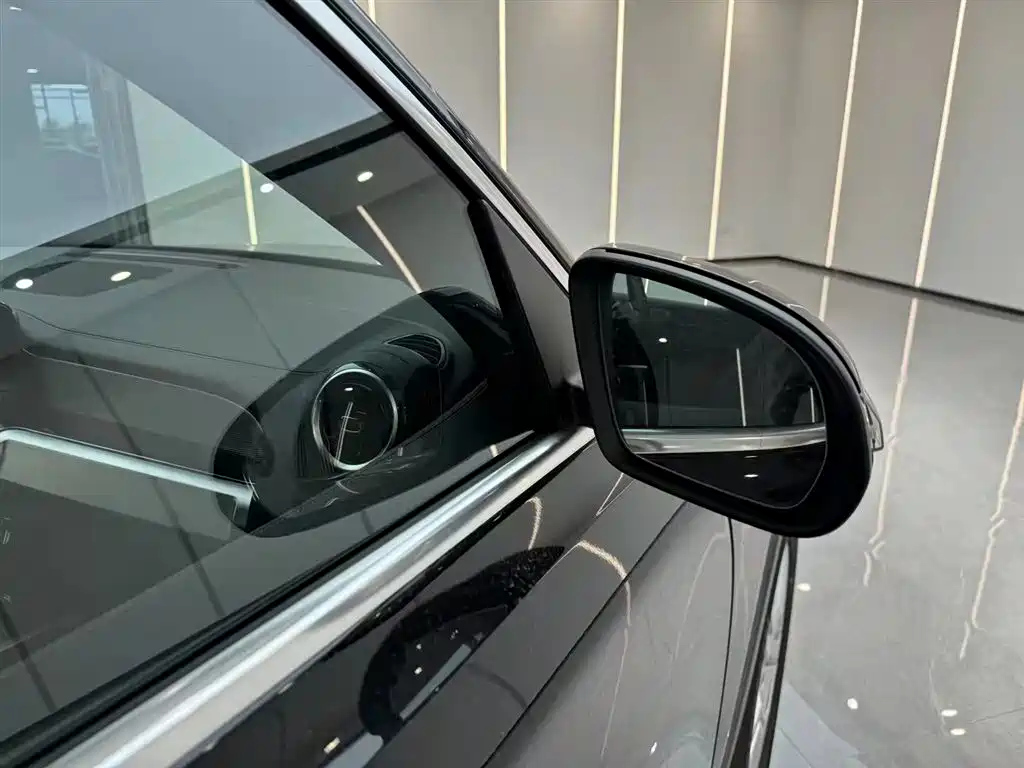 MERCEDES BENZ GLB 2022