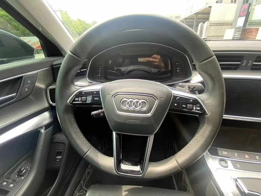 AUDI A6L 2021