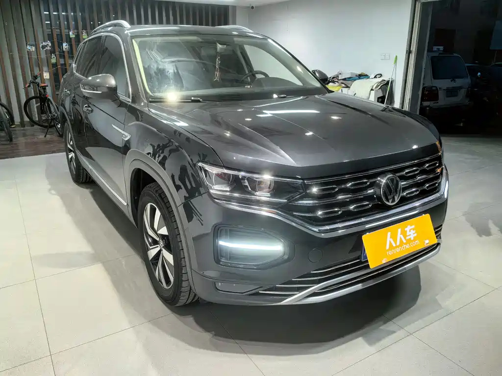 VOLKSWAGEN TAYRON 2020