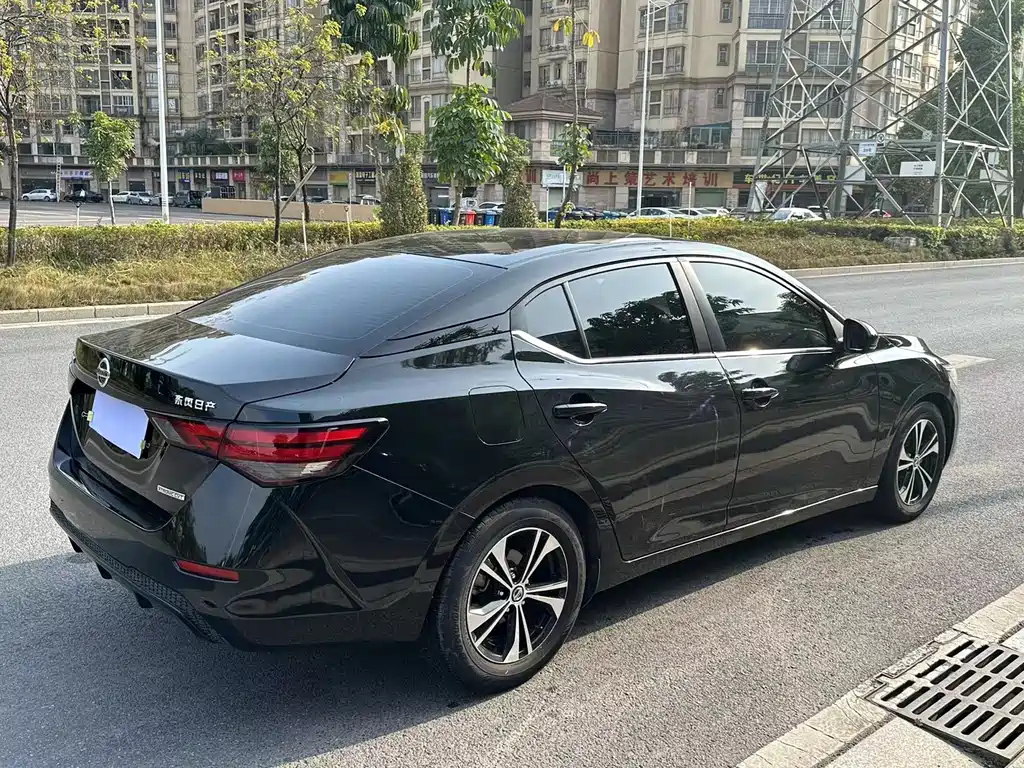 NISSAN SYLPHY 2020