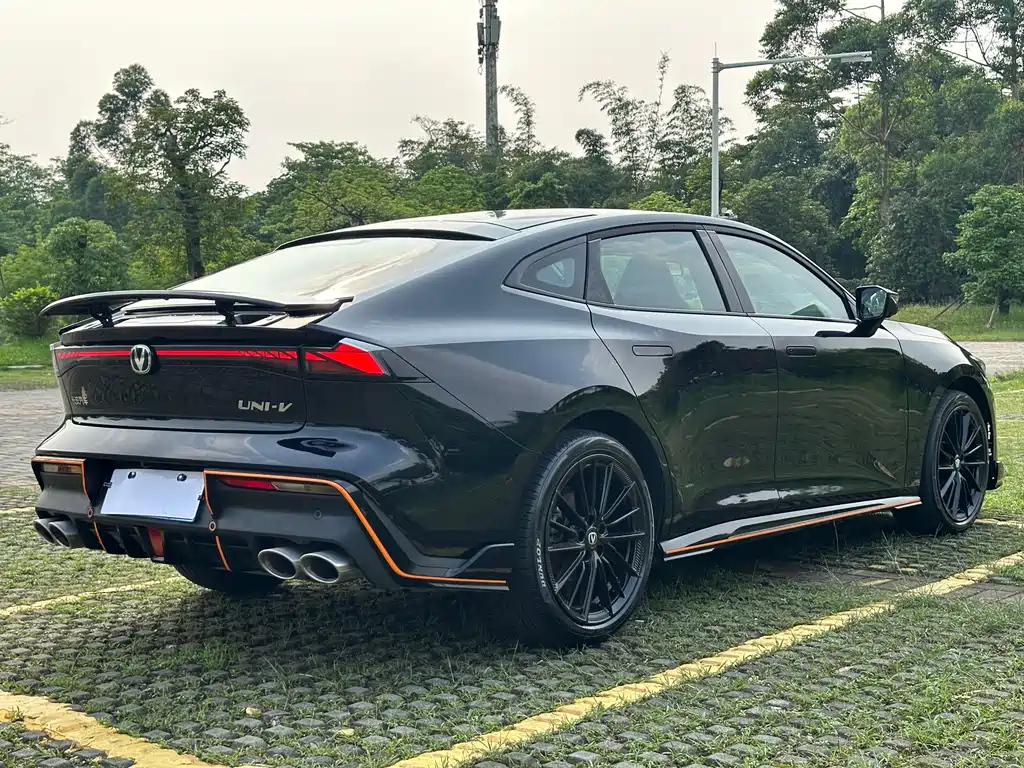 CHANGAN UNI-V 2023