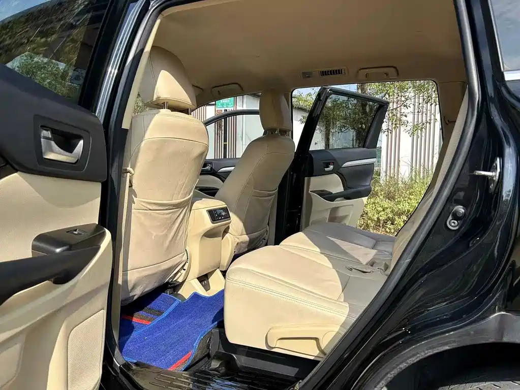 TOYOTA HIGHLANDER 2018
