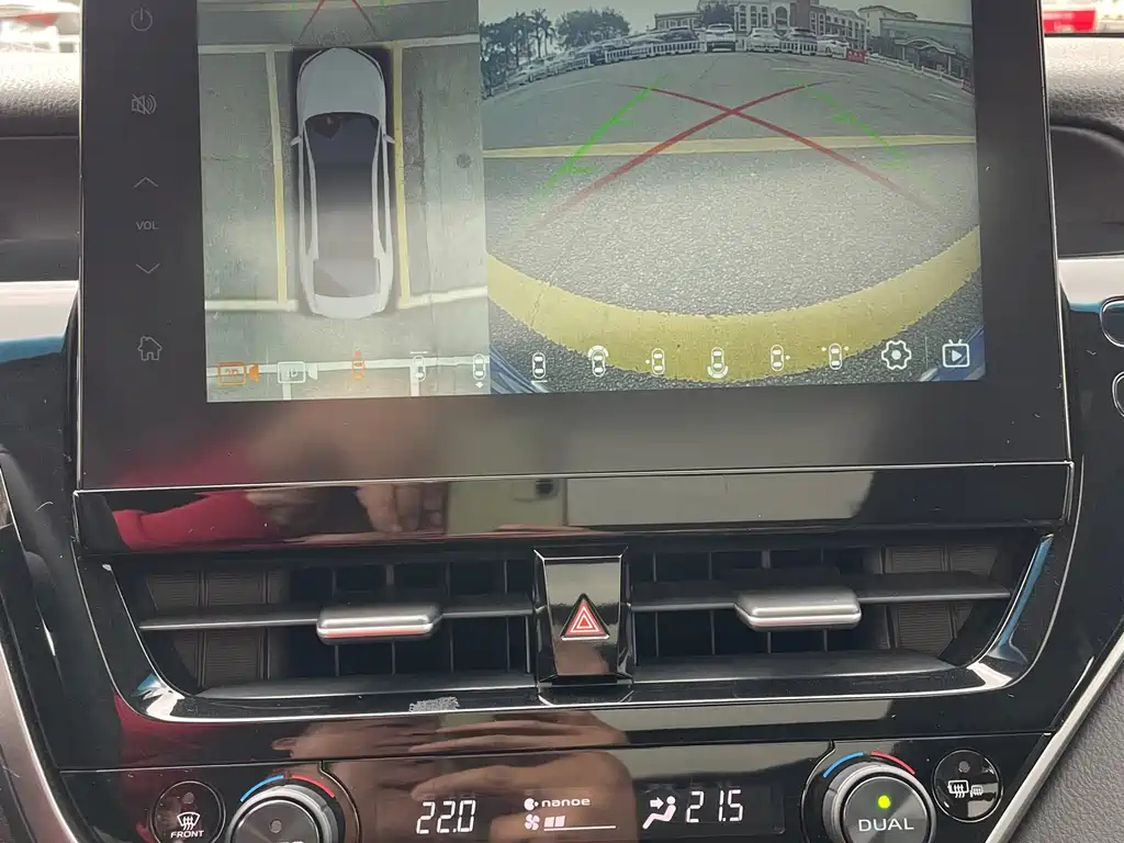 TOYOTA CAMRY 2021
