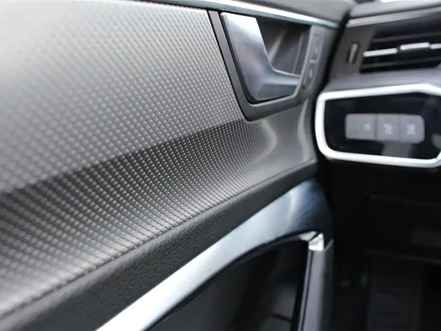 AUDI A6L 2021
