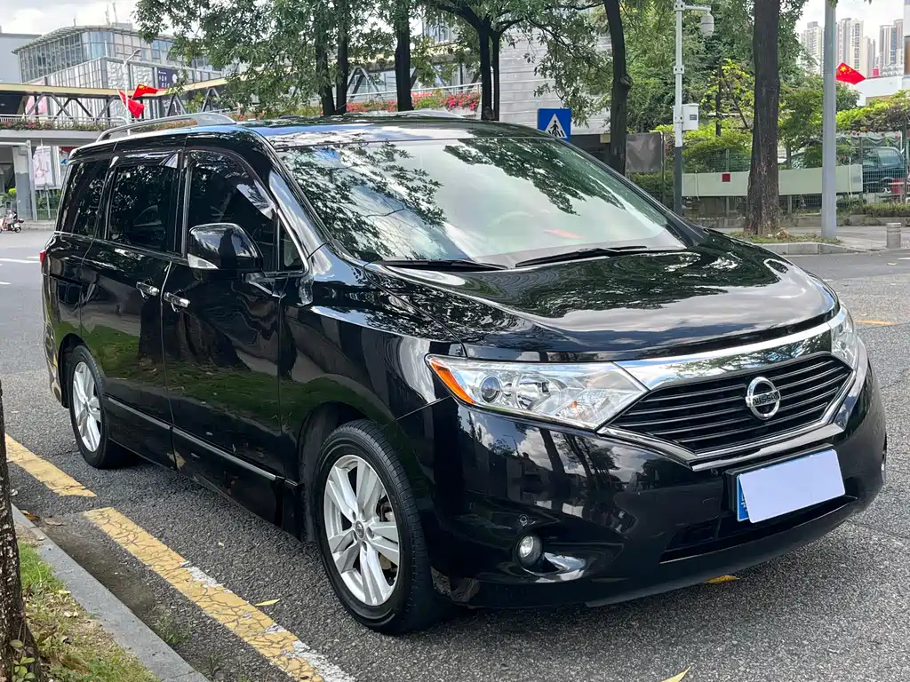 NISSAN QUEST 2015
