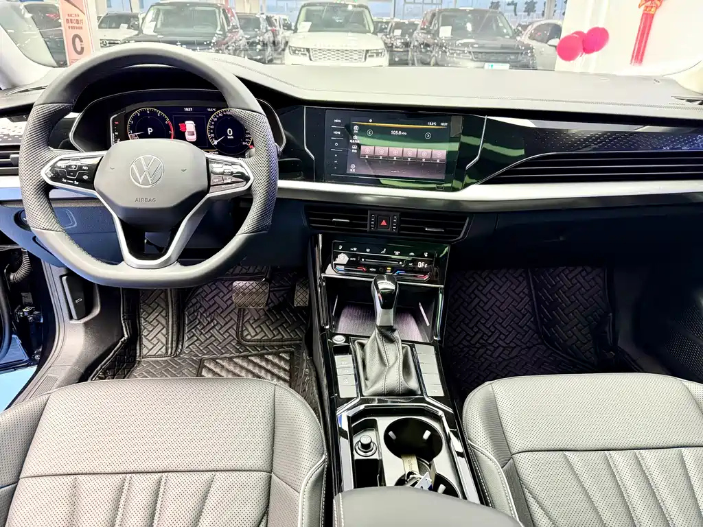 VOLKSWAGEN PASSAT 2023