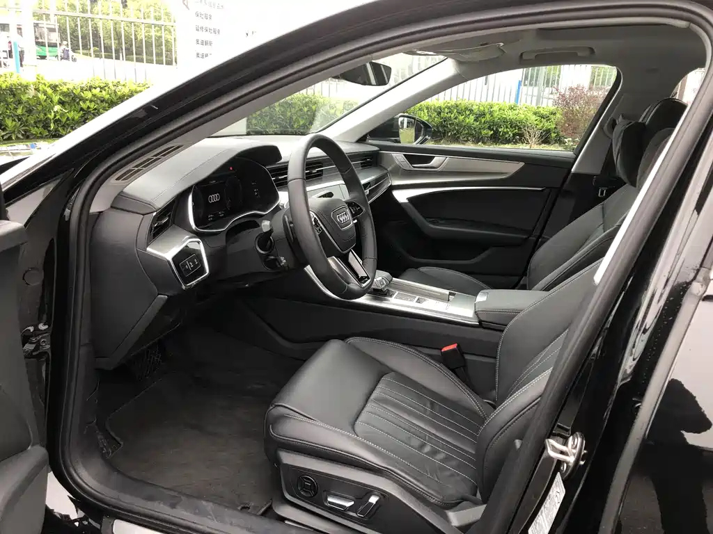 AUDI A6L 2023