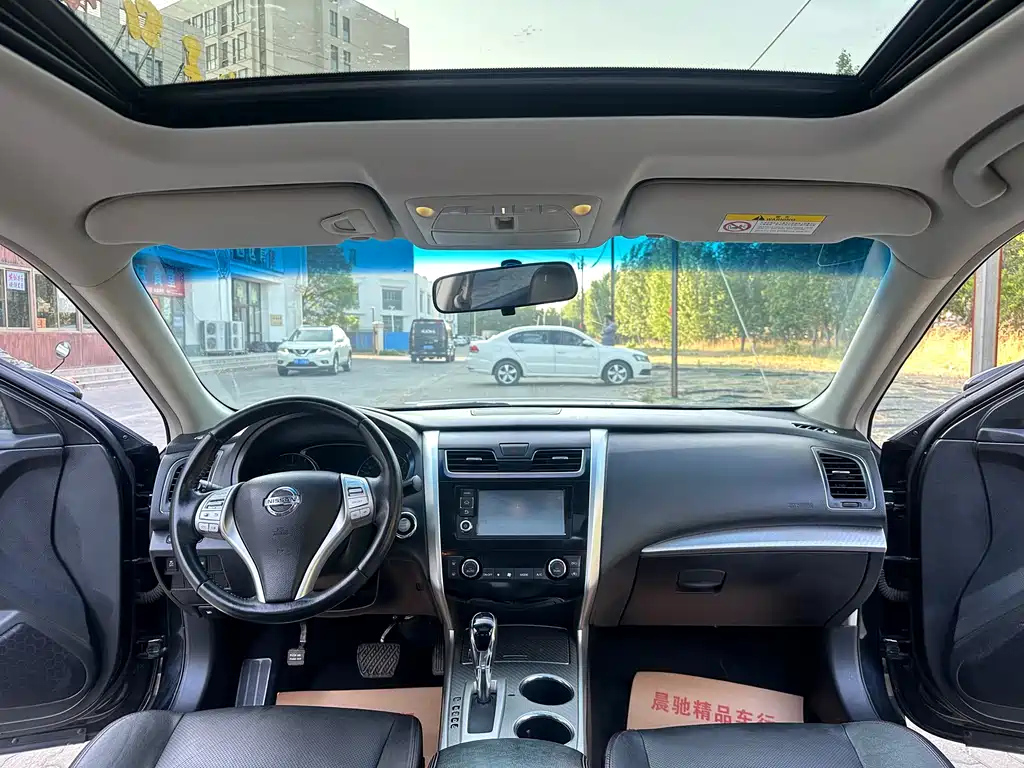 NISSAN TEANA 2016