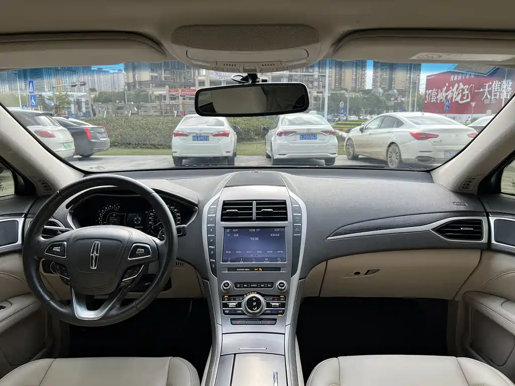 LINCOLN MKZ 2020