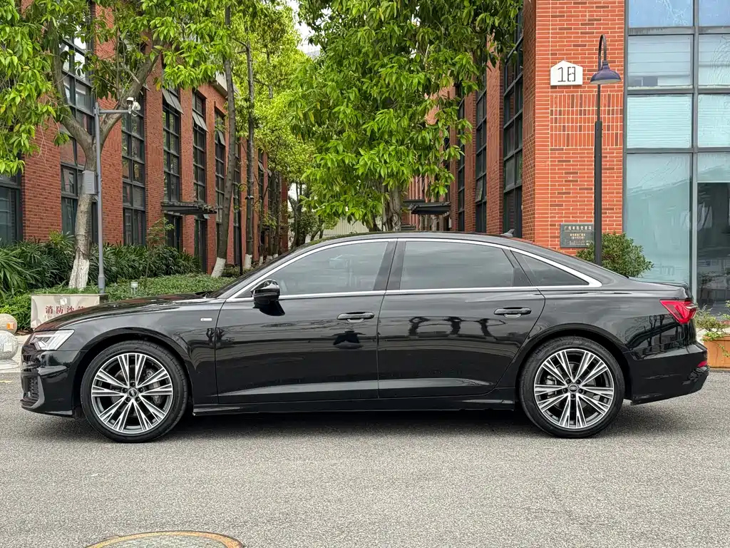 AUDI A6L 2022