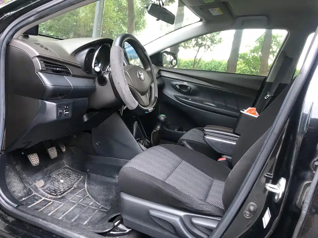 TOYOTA VIOS 2015