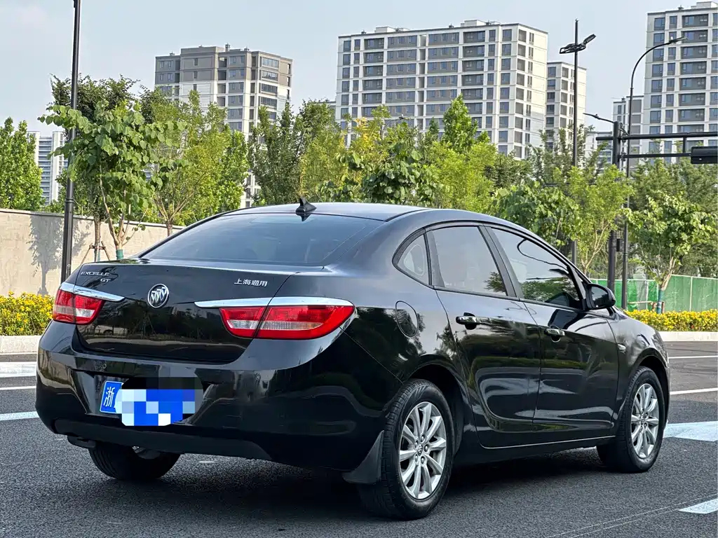 BUICK EXCELLE 2011