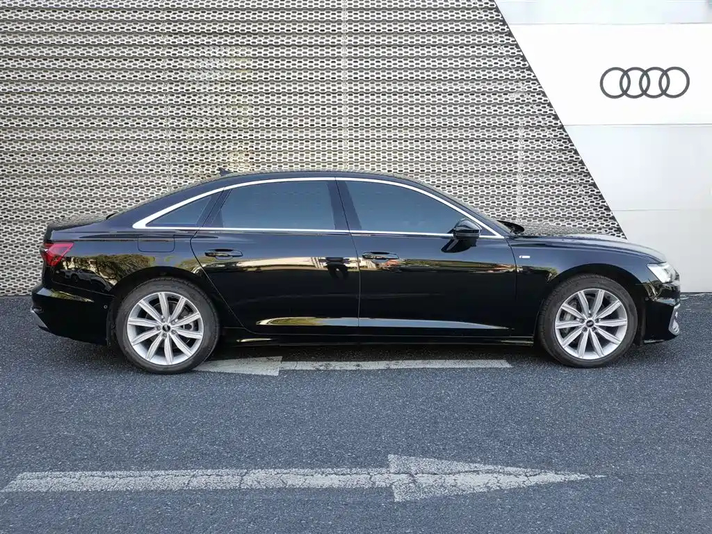 AUDI A6L 2023