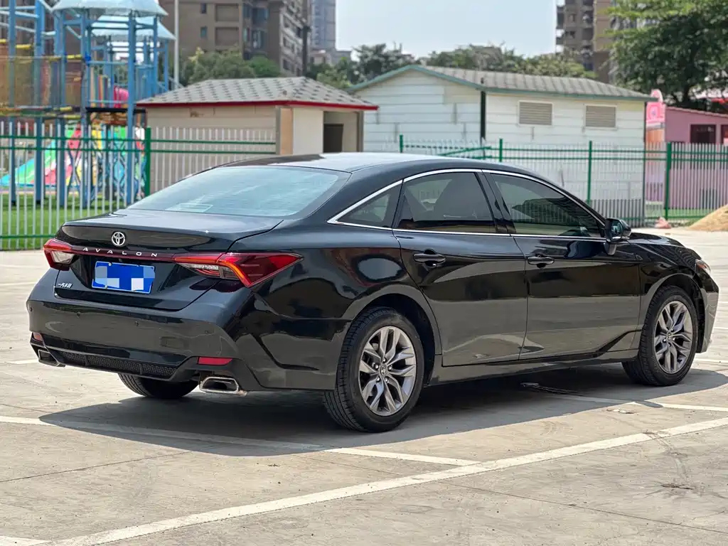 TOYOTA AVALON 2021