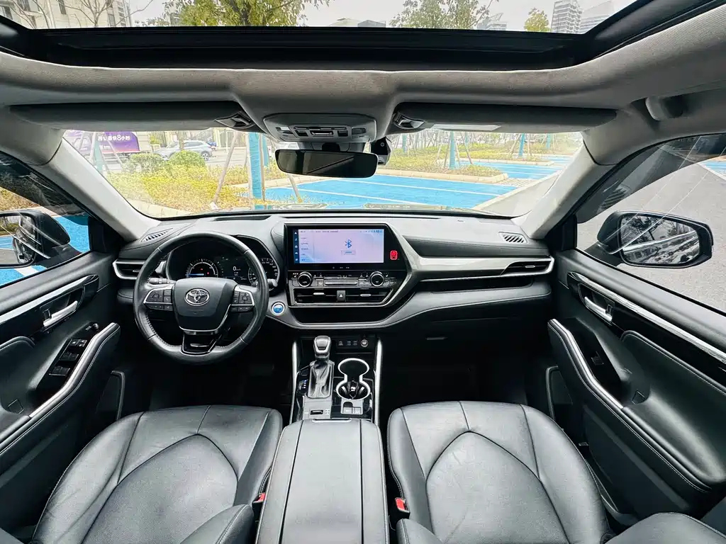 TOYOTA HIGHLANDER 2022