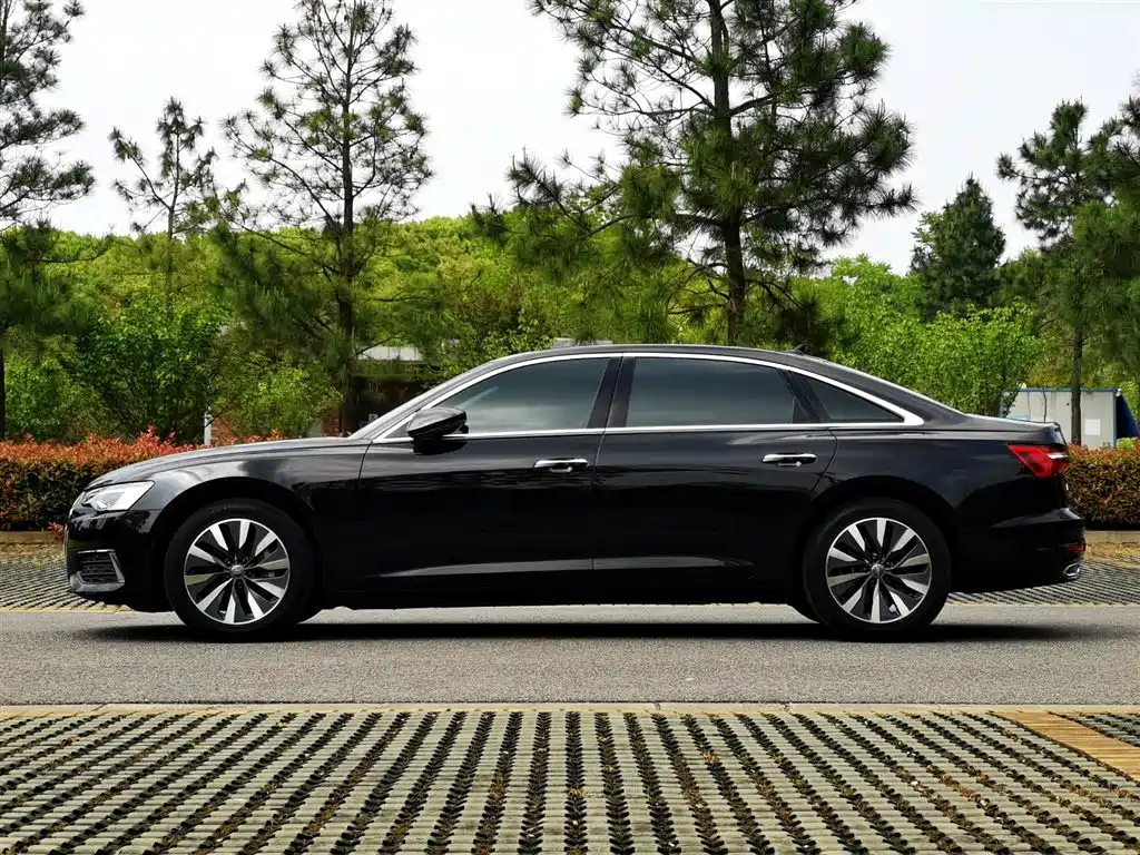 AUDI A6L 2020