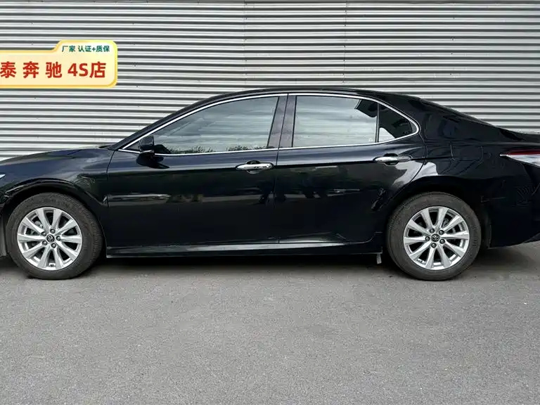 TOYOTA CAMRY 2018