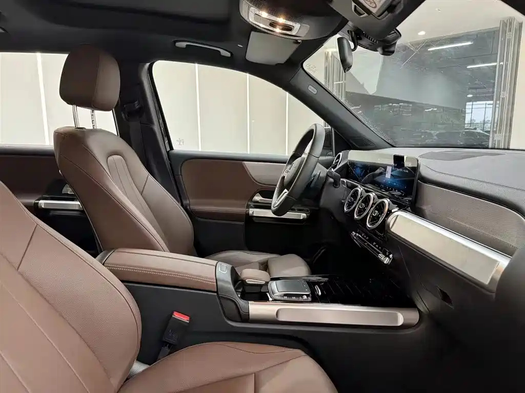 MERCEDES BENZ GLB 2022