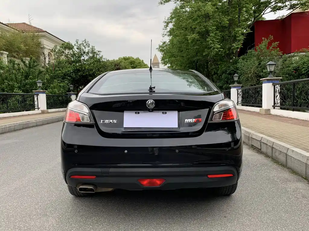 MG MG6 2011