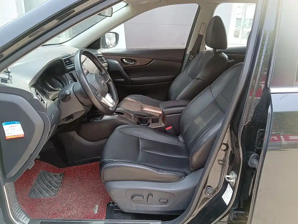 NISSAN X-TRAIL 2019