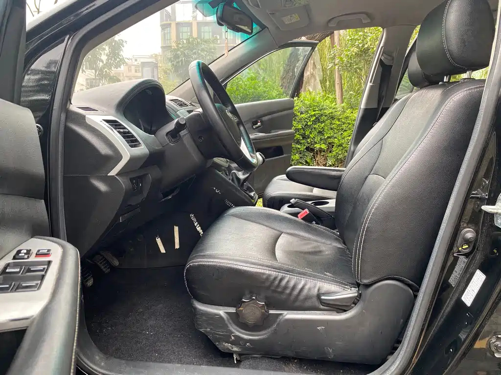 BYD S6 2013