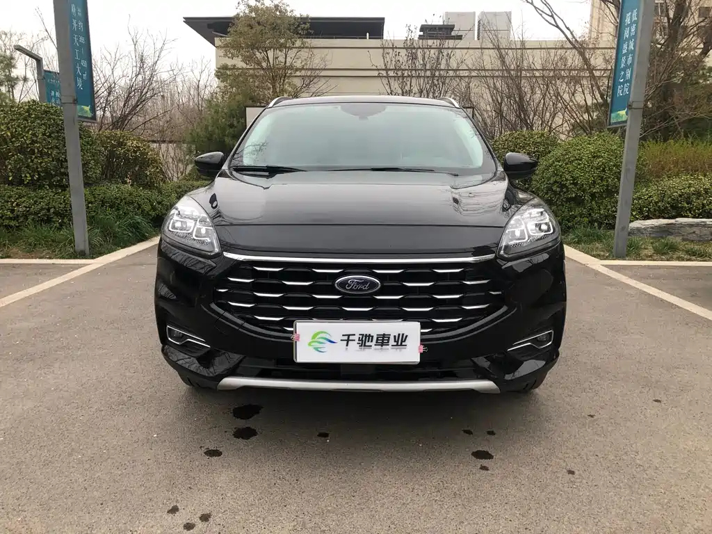 FORD ESCAPE 2021