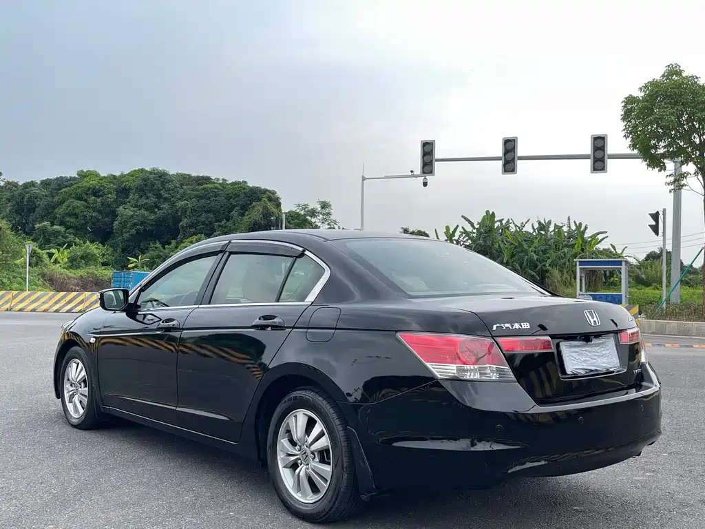 HONDA ACCORD 2010