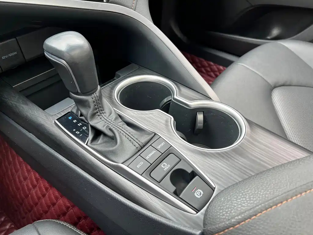 TOYOTA CAMRY 2022