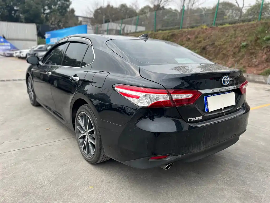 TOYOTA CAMRY 2023