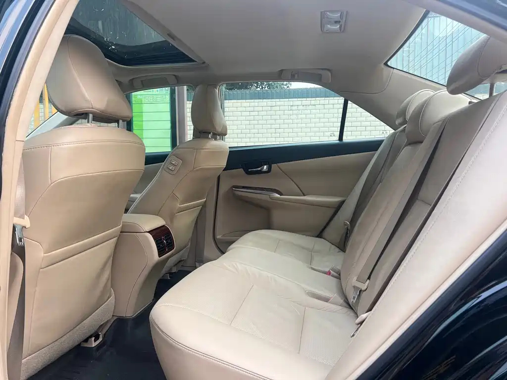 TOYOTA CAMRY 2012