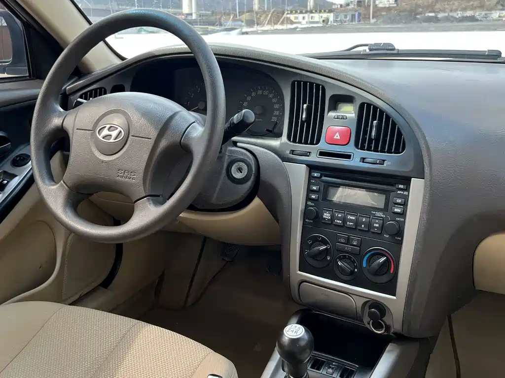 HYUNDAI ELANTRA 2012