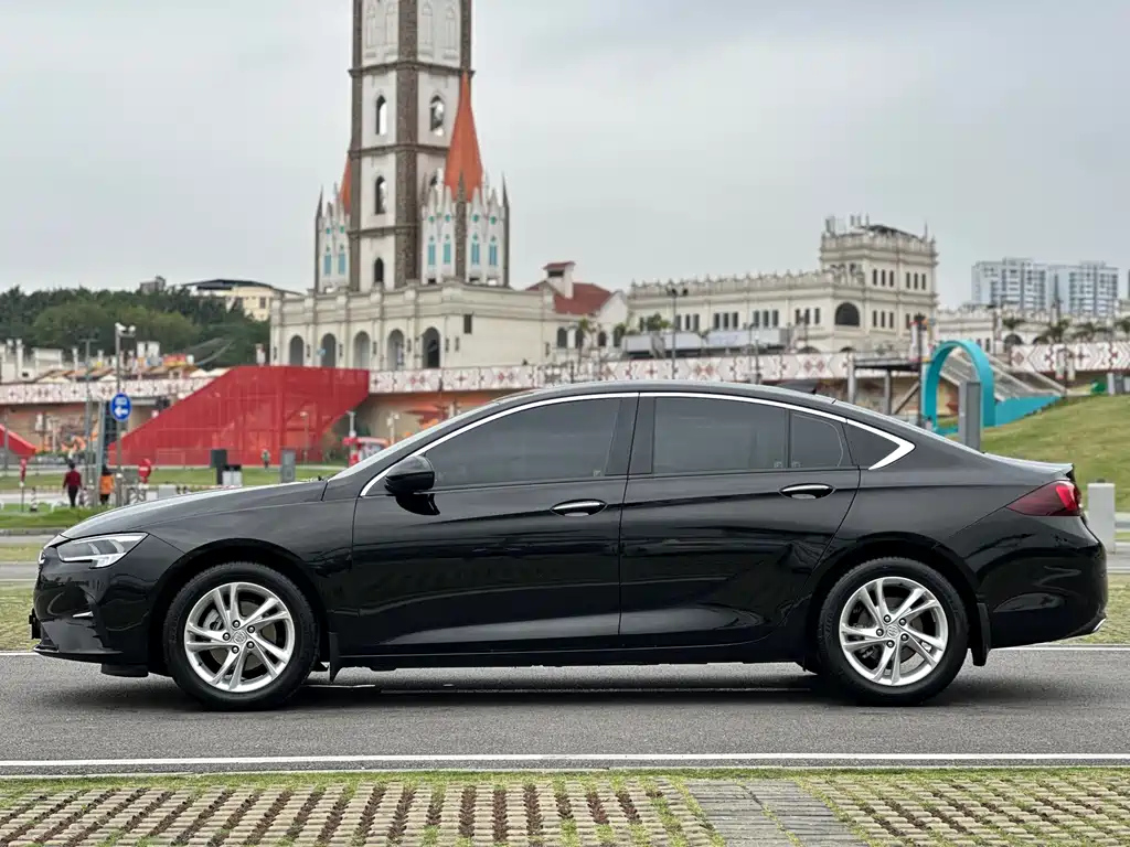 BUICK REGAL 2021