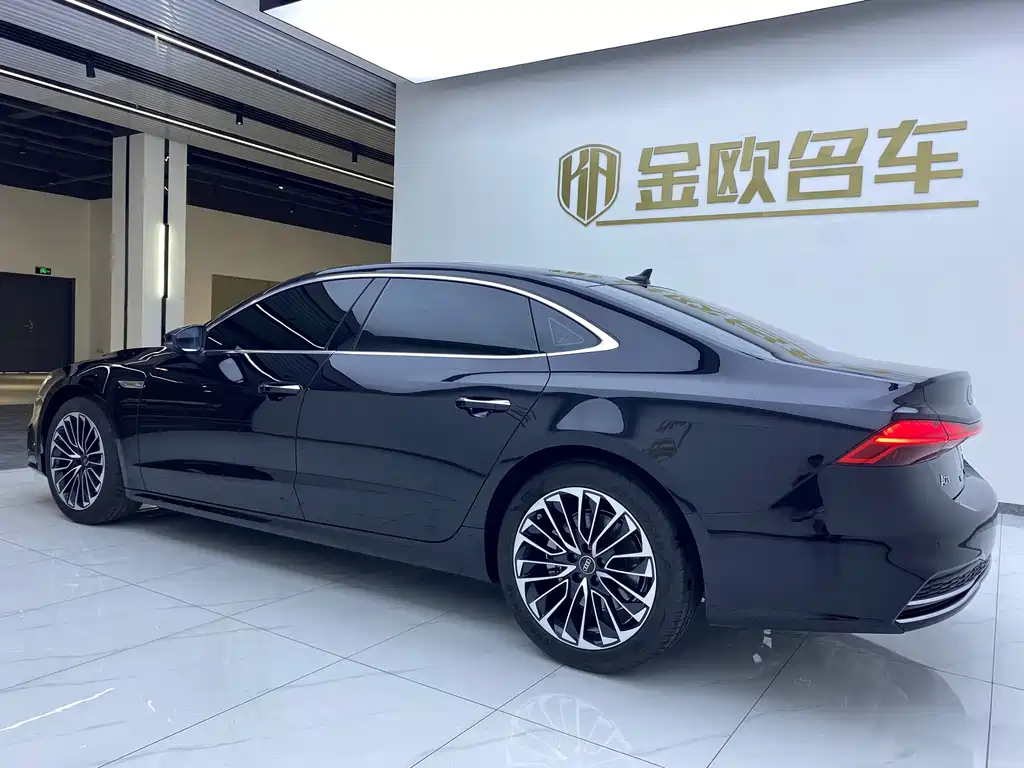 AUDI A7L 2024