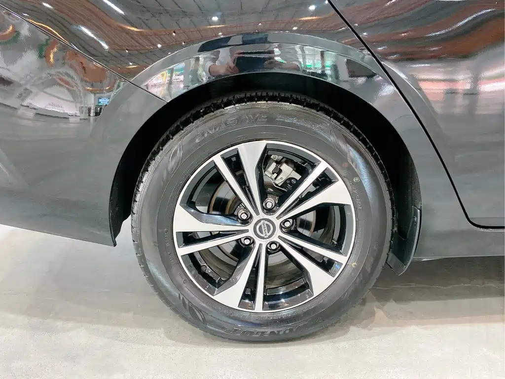 NISSAN SYLPHY 2022
