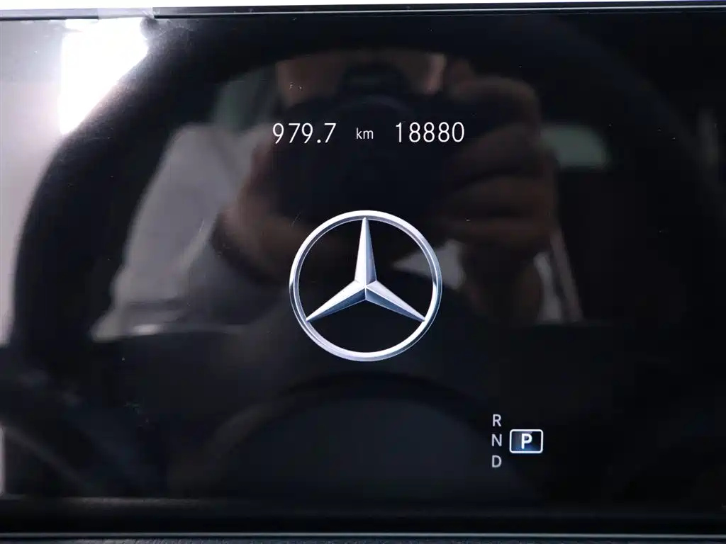 MERCEDES BENZ GLB 2023