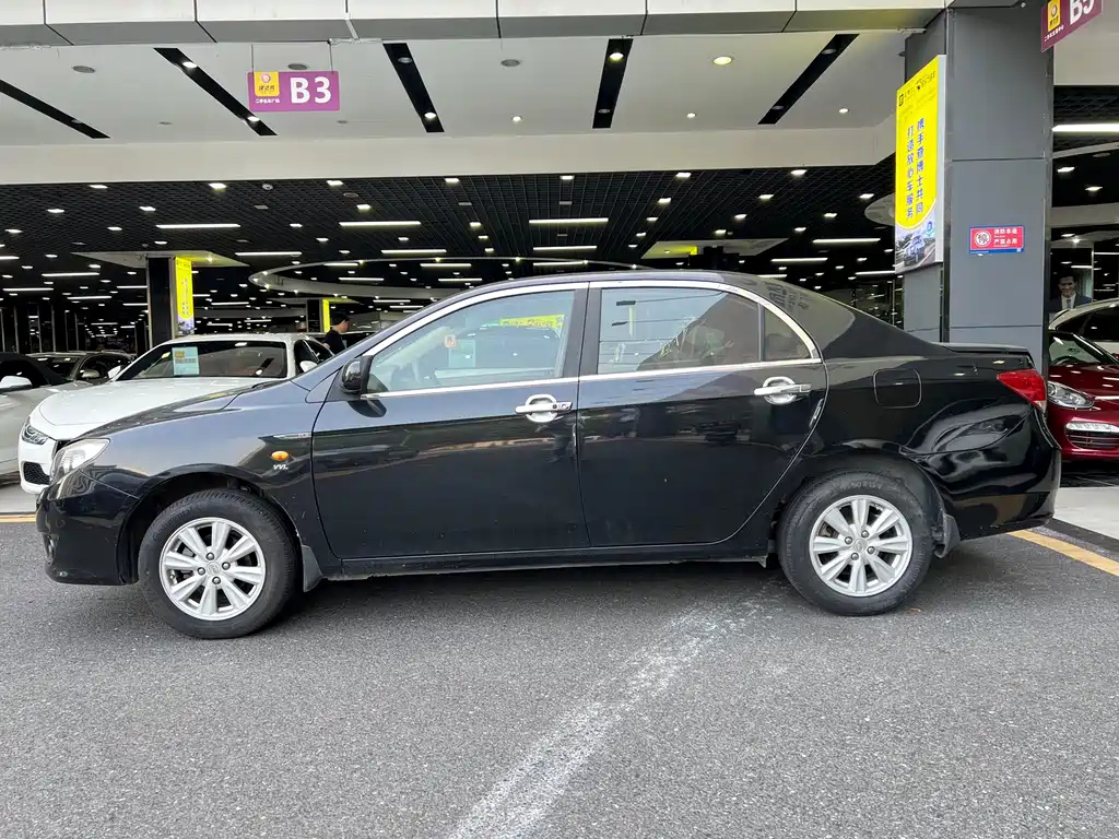 BYD L3 2013