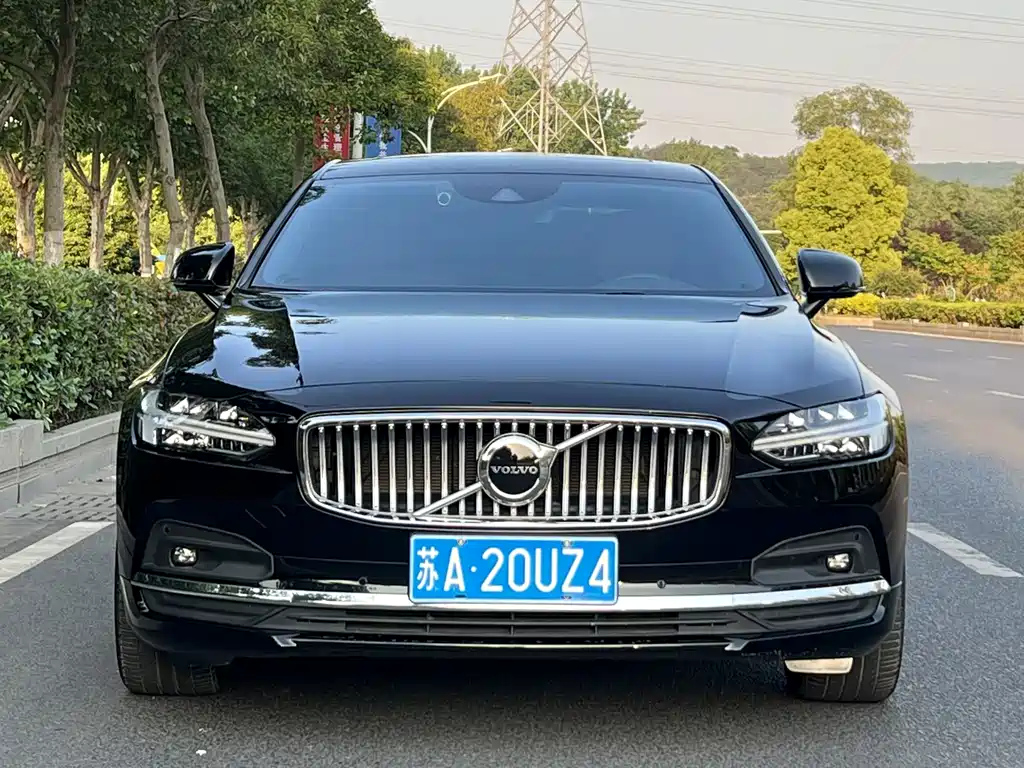 VOLVO S90 2021