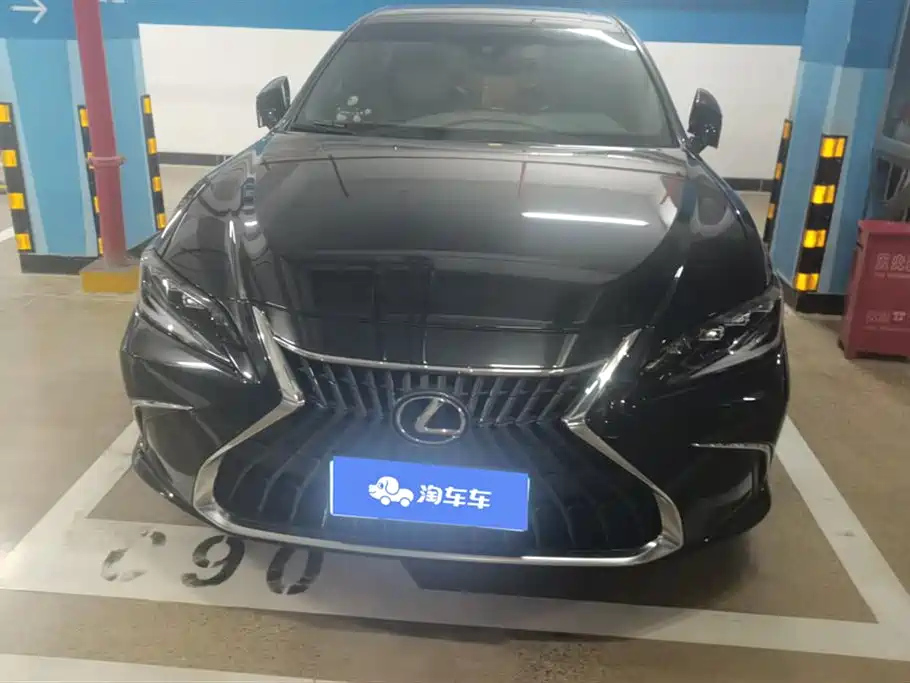 LEXUS ES 2022