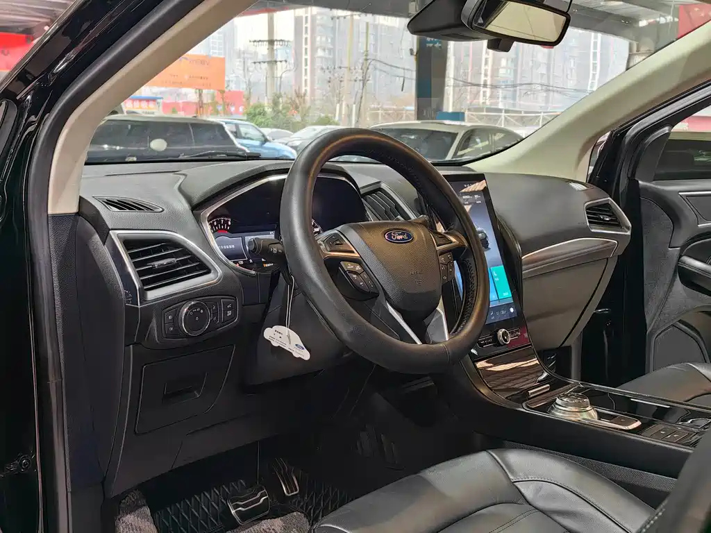 FORD EDGE 2021