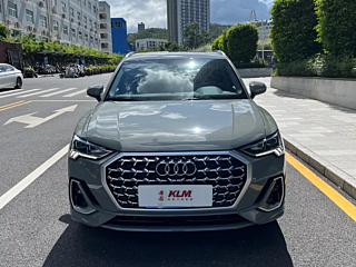 AUDI Q3  2024