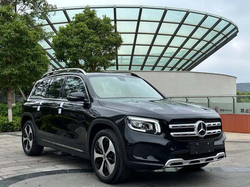 MERCEDES BENZ GLB 2021