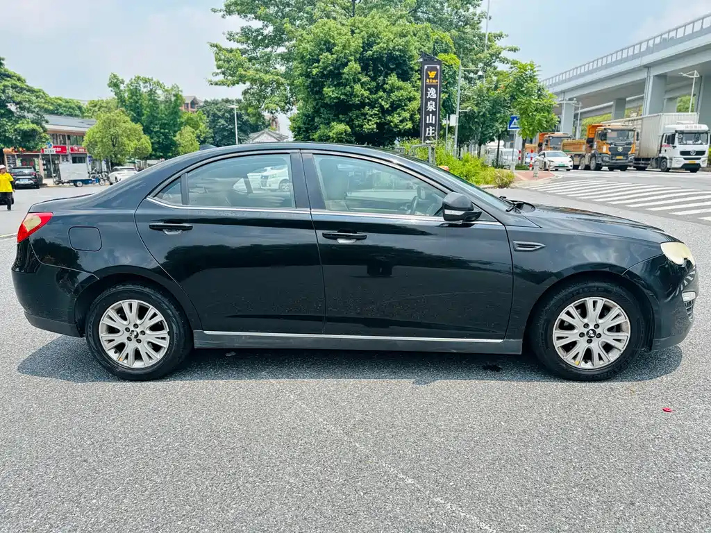 ROEWE 550 2011