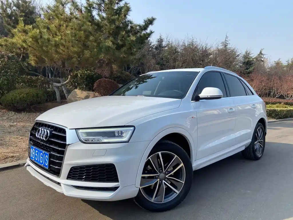 AUDI Q3 2018
