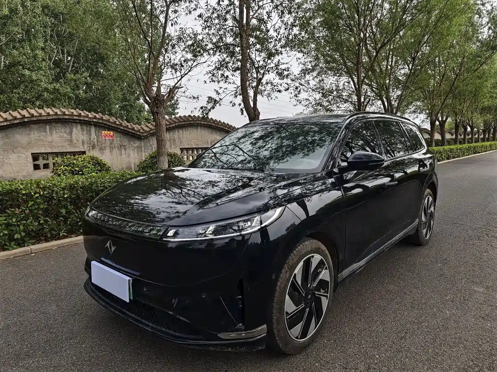 DONGFENG E008
