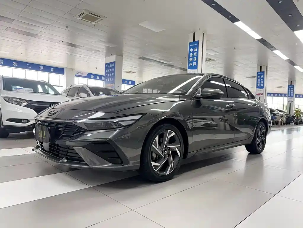 HYUNDAI ELANTRA 2022