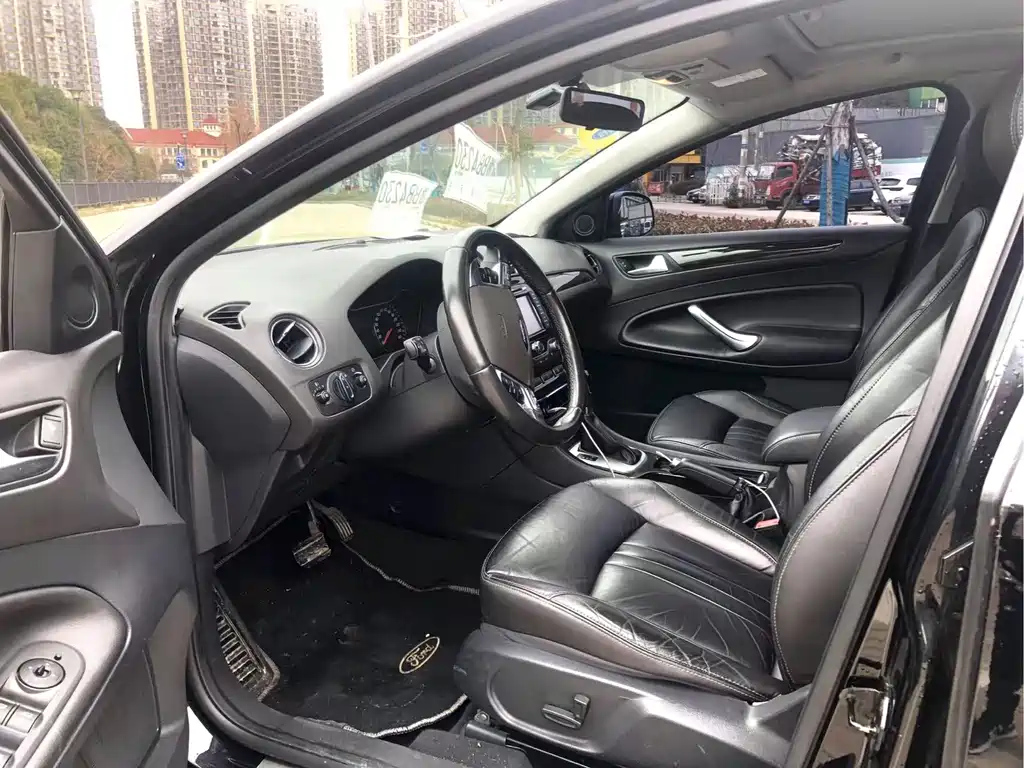 FORD MONDEO - WINNER 2010