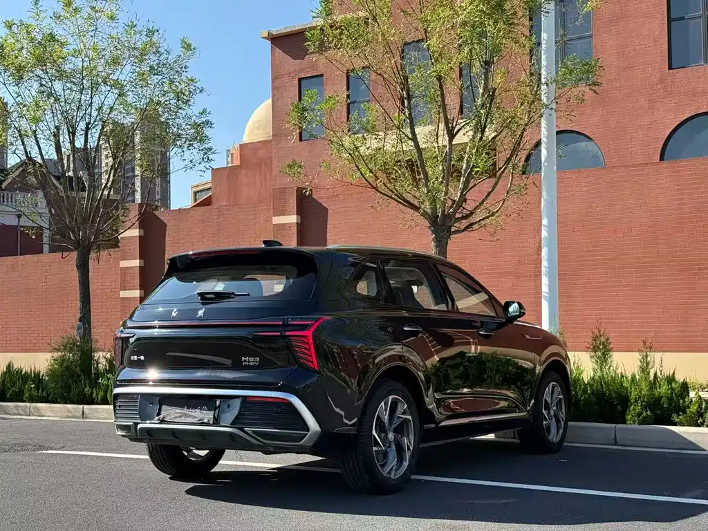 HONGQI HS3 PHEV 2024