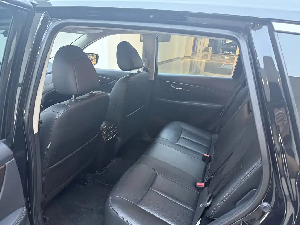 NISSAN X-TRAIL 2021